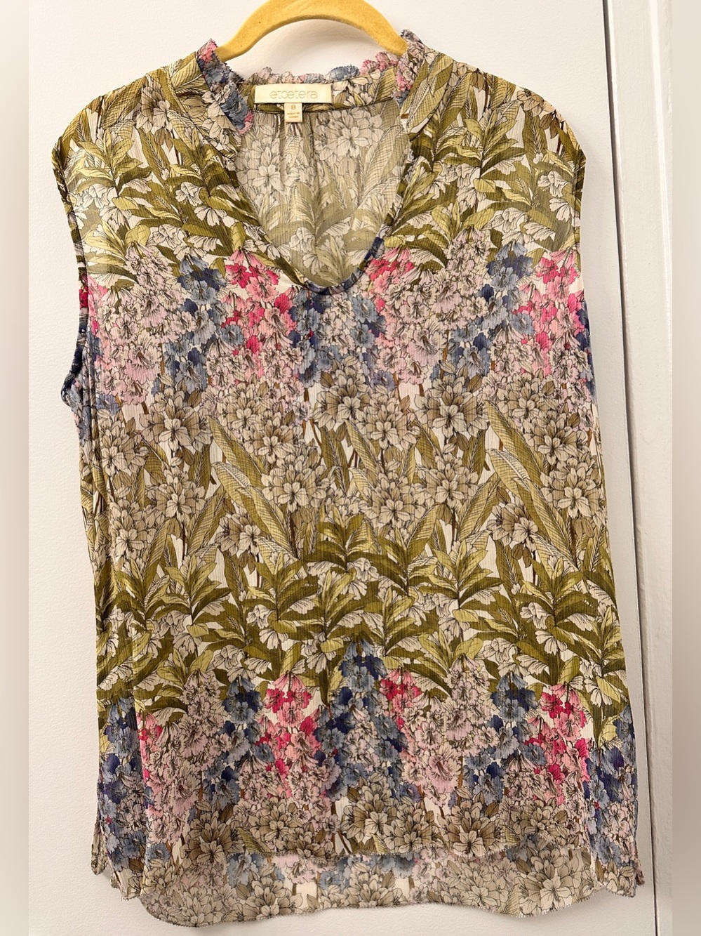 Etcetera Olive Multi Floral Silk Sleeveless V-Neck Camisole - Size 8